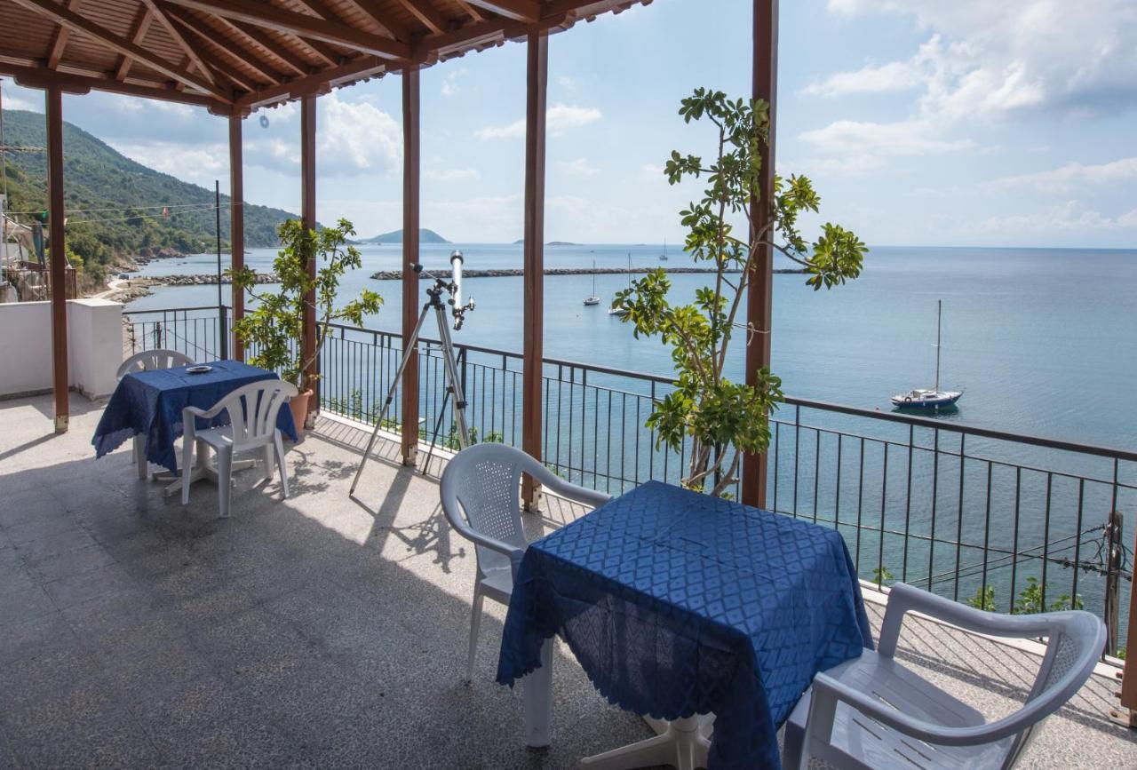 Orfanos Loutraki Rooms Exterior foto