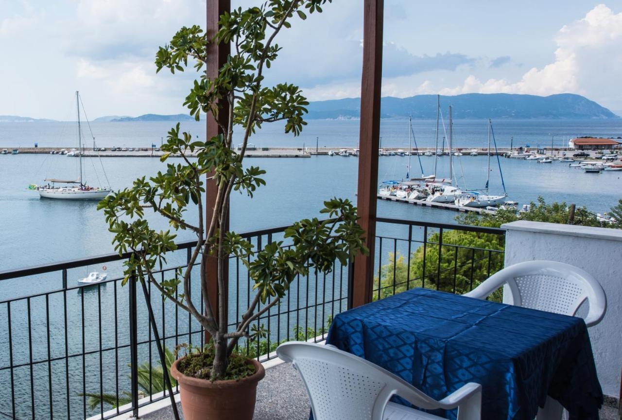 Orfanos Loutraki Rooms Exterior foto