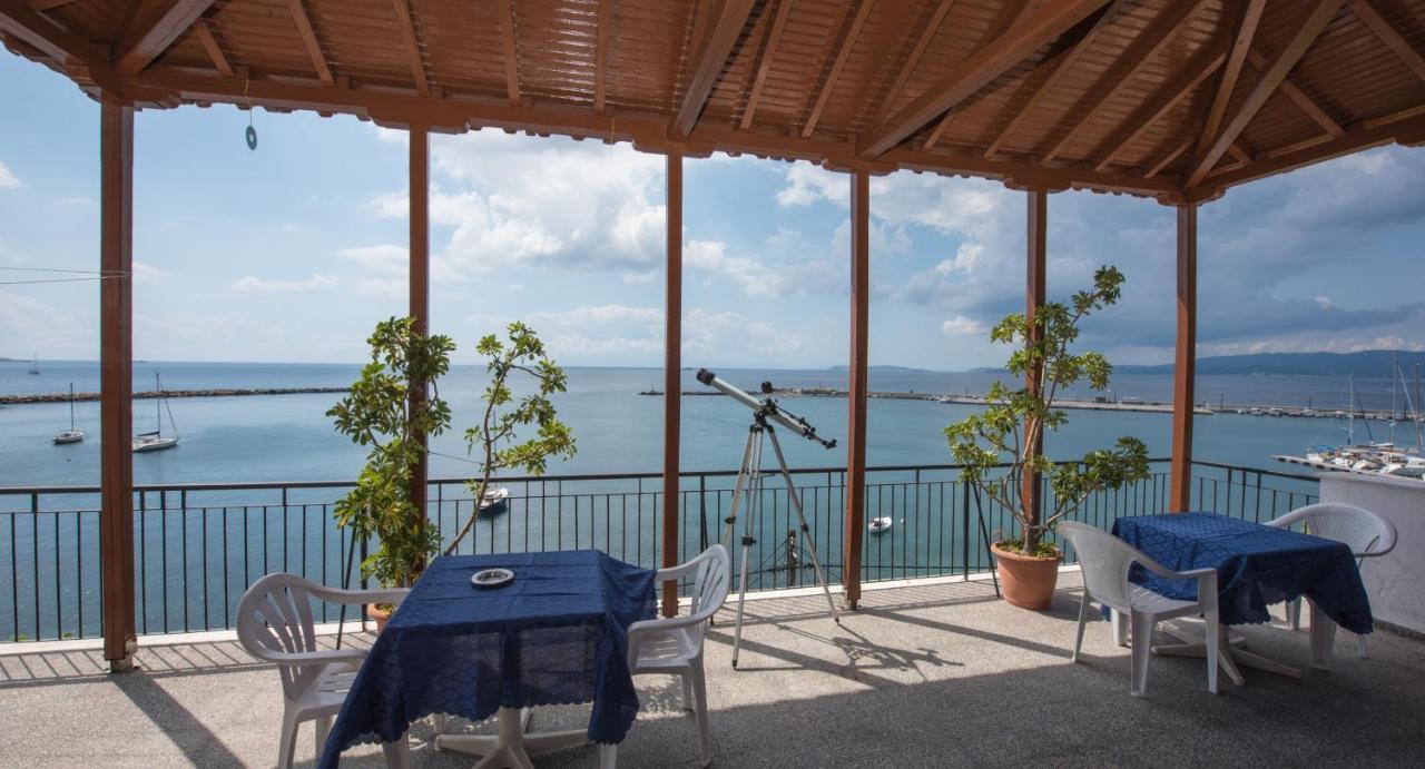 Orfanos Loutraki Rooms Exterior foto