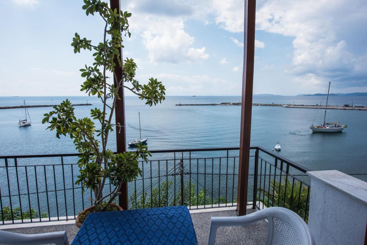 Orfanos Loutraki Rooms Exterior foto
