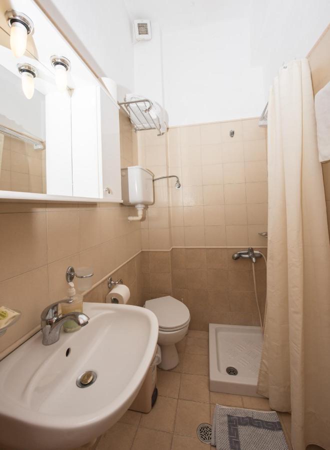 Orfanos Loutraki Rooms Exterior foto